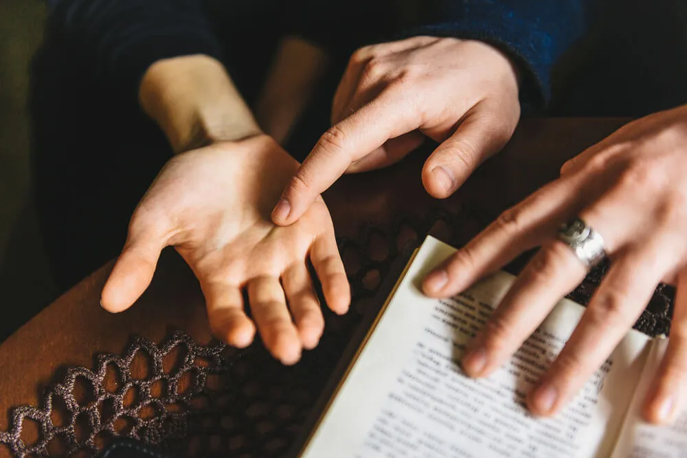 palmistry-1
